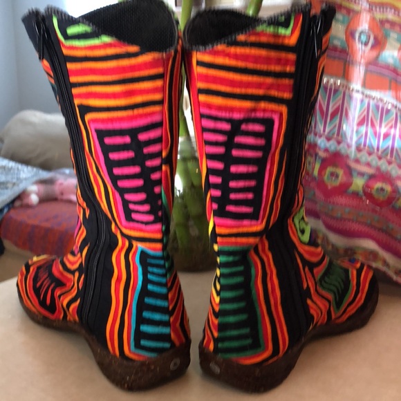 More soon. Handmade Kuna Boots.AUTHENTIC 8.5-9 - Picture 3 of 16